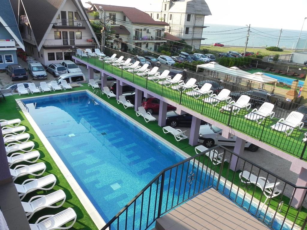 Pensiunea Iubesc Marea - piscină încălzită, vouchere vacanță, 40 m de faleză Costinesti Extérieur photo