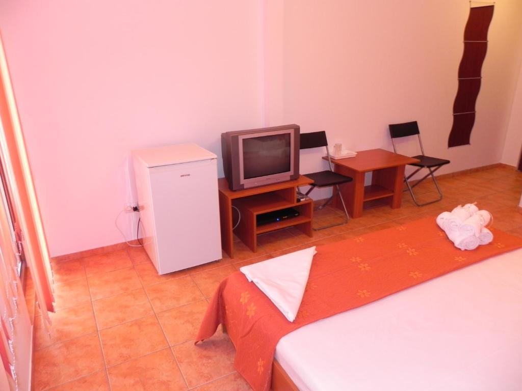 Pensiunea Iubesc Marea - piscină încălzită, vouchere vacanță, 40 m de faleză Costinesti Extérieur photo