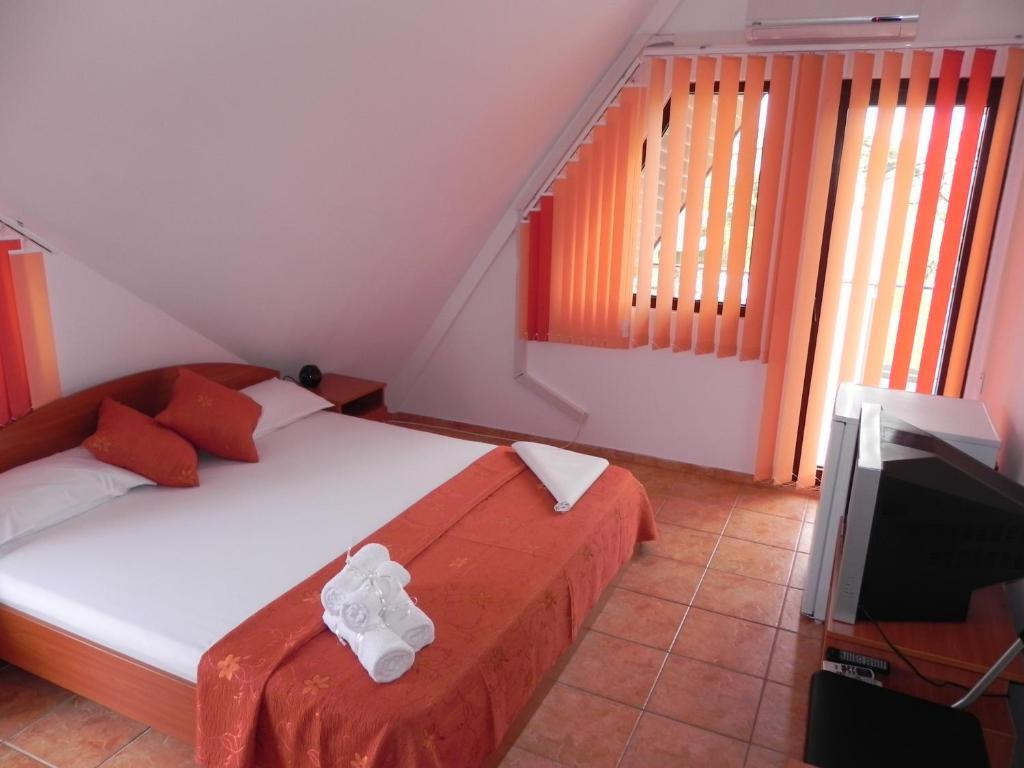 Pensiunea Iubesc Marea - piscină încălzită, vouchere vacanță, 40 m de faleză Costinesti Extérieur photo