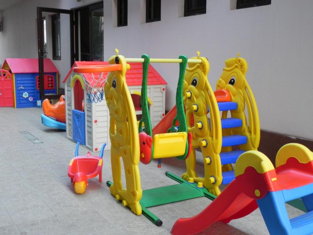 Pensiunea Iubesc Marea - piscină încălzită, vouchere vacanță, 40 m de faleză Costinesti Extérieur photo